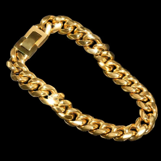 Luxury Cuban Link Bracelet – Stainless Steel | Waterproof Pendant